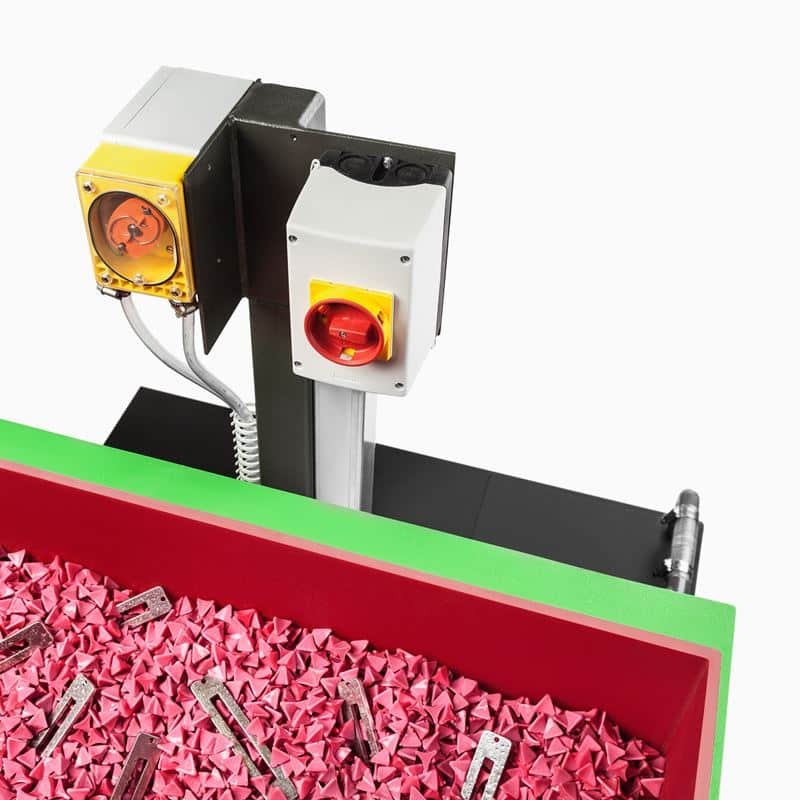 Wibrator rynnowy TRT Walther Trowal - Obrobka wibroscierna